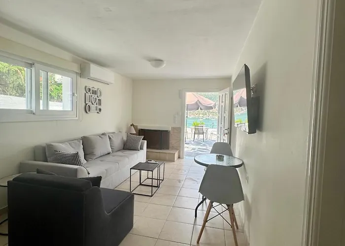 Semesteranläggning (resort) Chakalaka Vlikhón