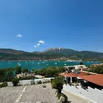 Chakalaka Feriested Vlikhón