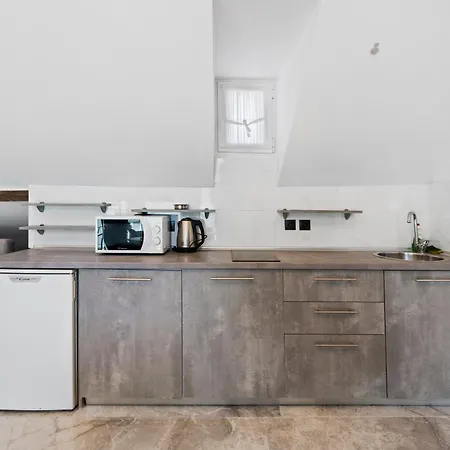 Chakalaka Feriested Vlikhón