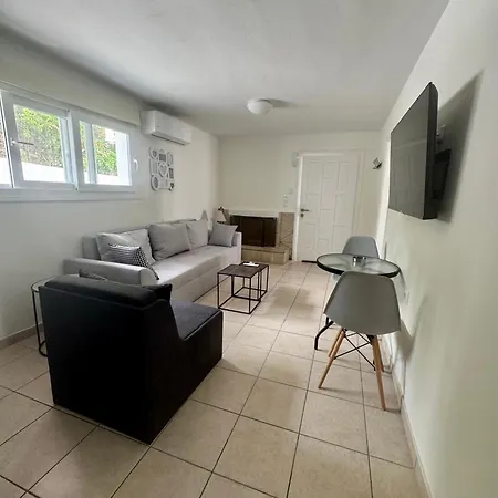 Chakalaka Complex 3*