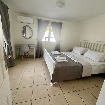 Chakalaka Complex 3*